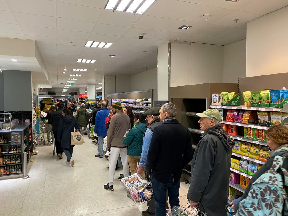 Grocery Store Line - Bizvox Communications Crowded Grocery Store